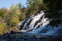 Bond Falls