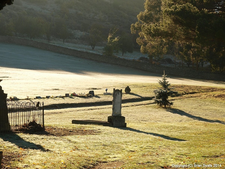 P5011643-fog-and-frost-and-sun