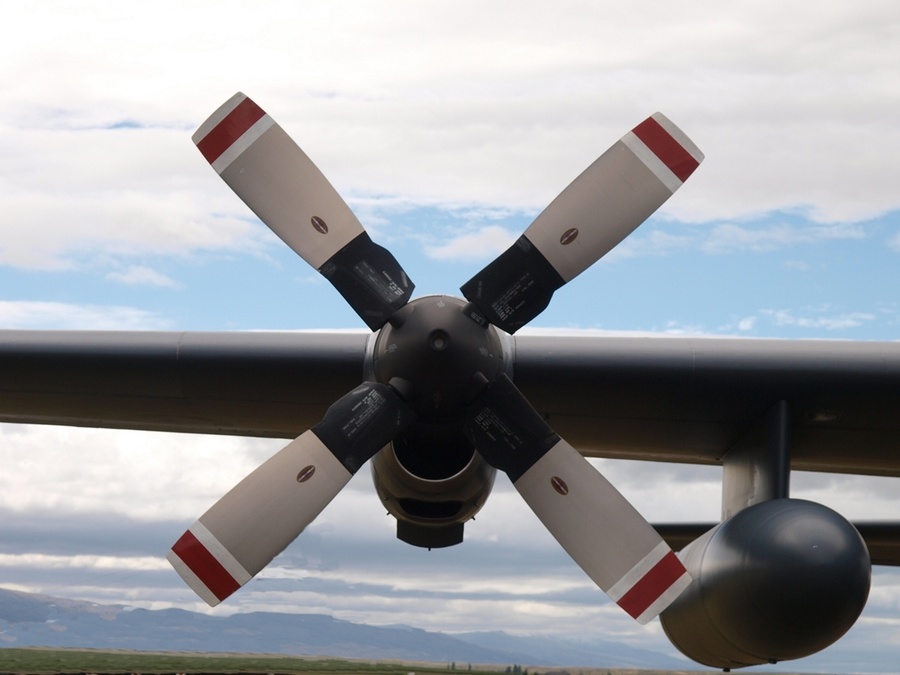 P3037198-E3-D-18-C_amp_H-1200-monoplane-b.jpg