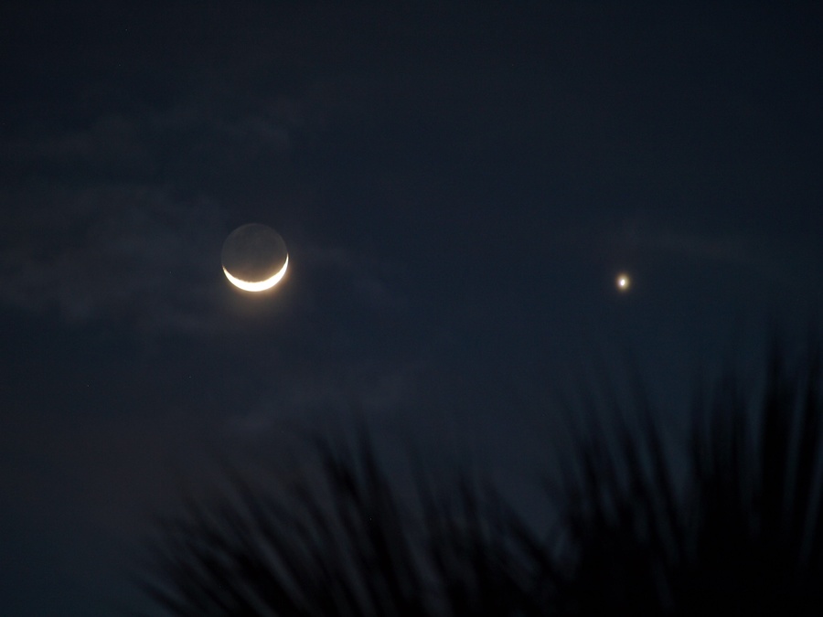 MoonVenus069LR