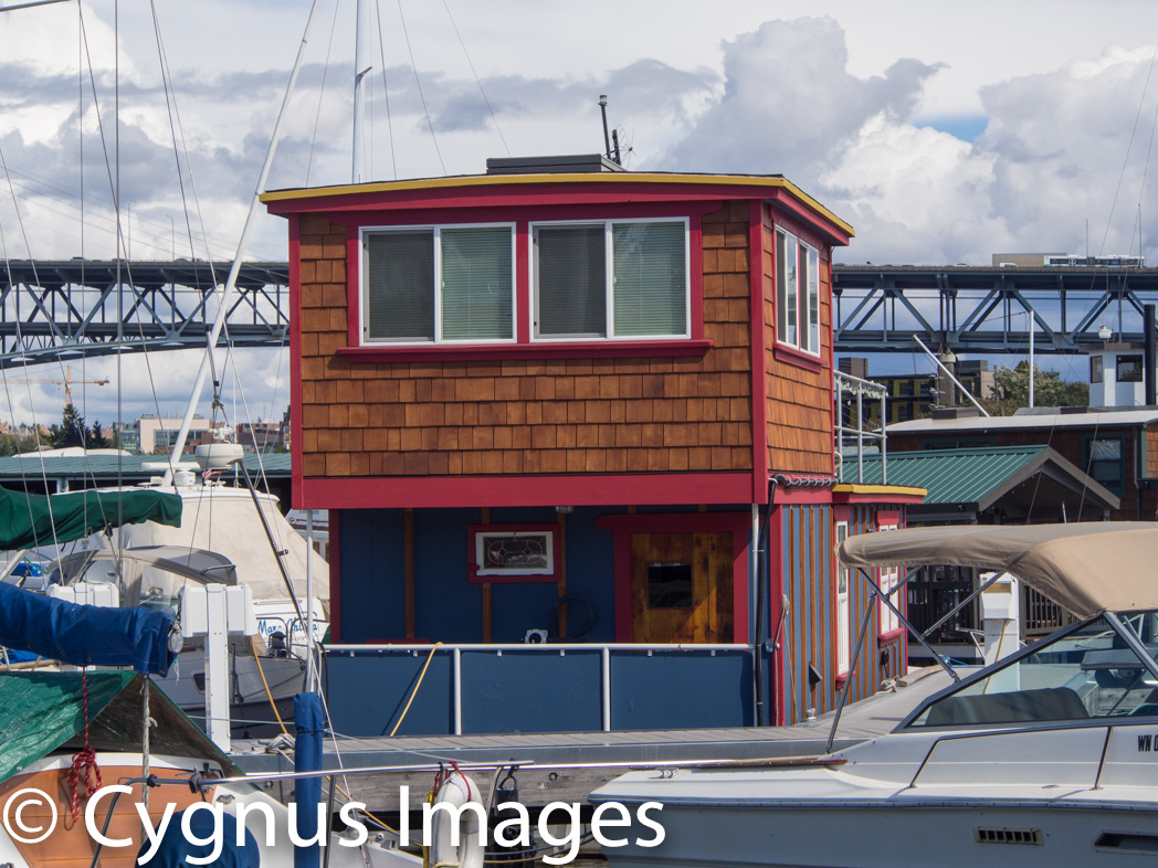 Tiny Houseboat I