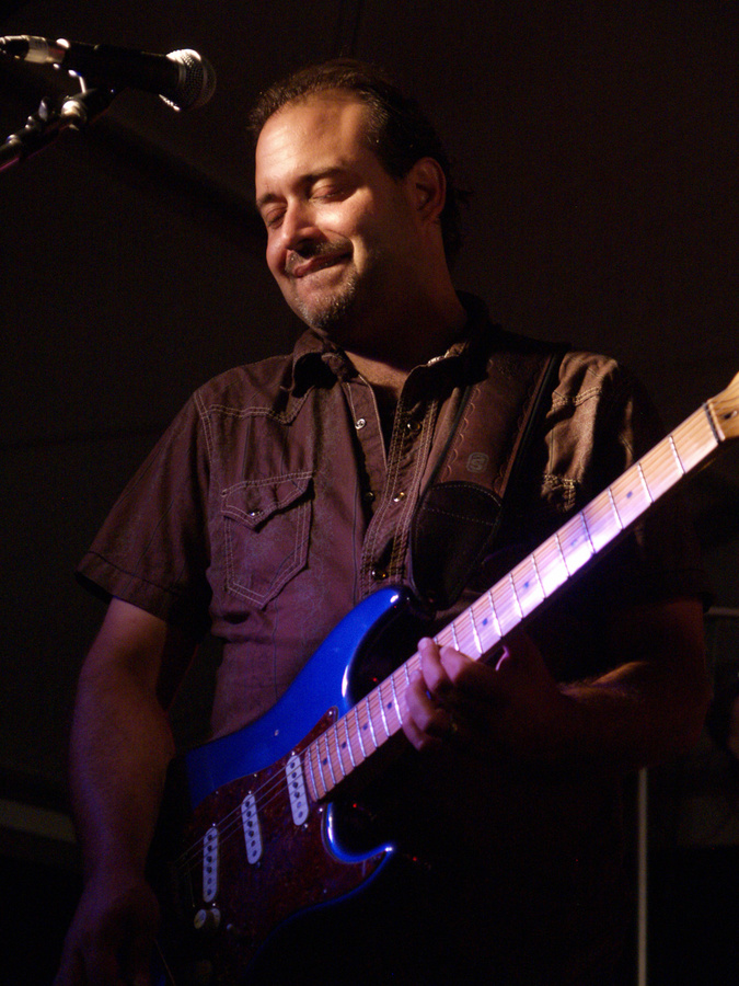 Mike Aquino