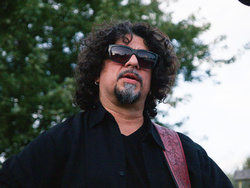 Dan Navarro