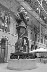 D2013_DSF1222 St Pancras