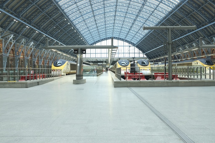 D2013_DSF1225 St Pancras
