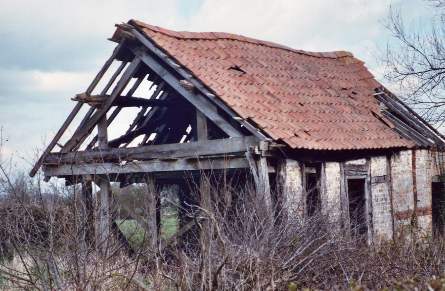 An old barn - OM2SP with 85mm f/2 Zuiko